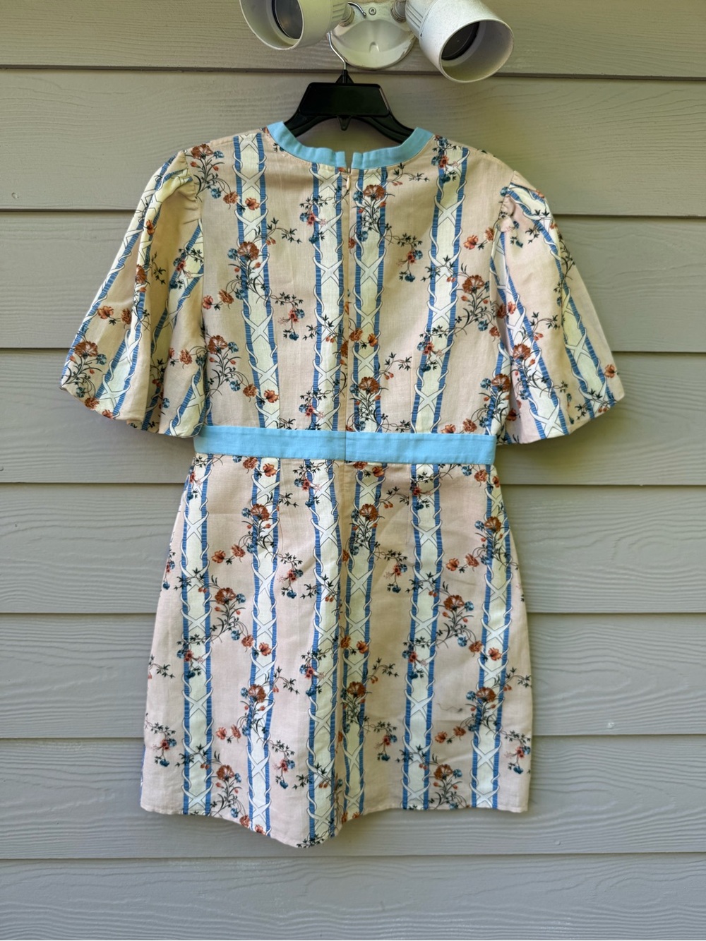 Anna Cate PEACH/BLUE FLORAL LINEN KENDAL DRESS - Picture 11 of 12